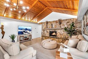 Family-friendly 5BR Home w/ Heated Pool & Parking