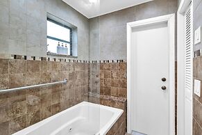 Family-friendly 5BR Home w/ Heated Pool & Parking