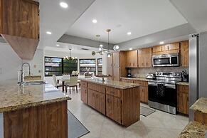 Family-friendly 5BR Home w/ Heated Pool & Parking