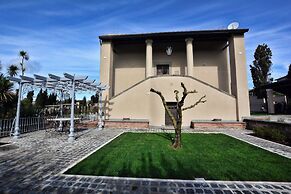 Corte Sospesa Guest House & Spa