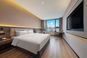 World Hotel  Jinan CBD MixC Branch