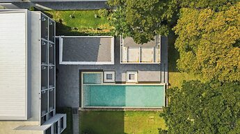 Raintree Boutique and Pool Villa