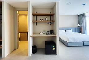 Raintree Boutique and Pool Villa