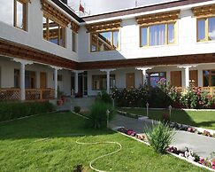 Zambala Inn