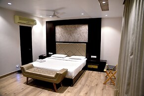 HOTEL CELEBRATION