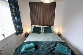 Hampton 3-bedroom Luxury Escape With Parking