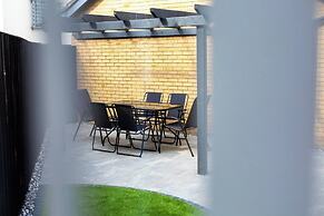 Hampton 3-bedroom Luxury Escape With Parking