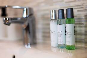 Hampton 3-bedroom Luxury Escape With Parking