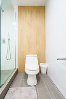 3-Story Penthouse with Ocean Views