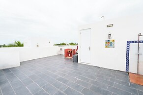 3-Story Penthouse with Ocean Views