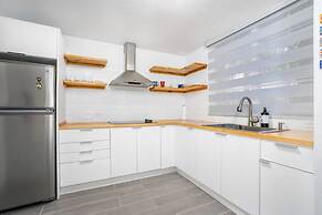 3-Story Penthouse with Ocean Views