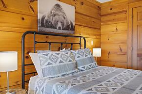 Suite at Dollywood Lane