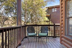 Suite at Dollywood Lane