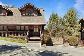Suite at Dollywood Lane
