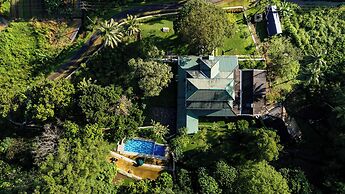 Pilagoda Estate Bungalow by TSC