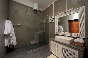 Pilagoda Estate Bungalow by TSC
