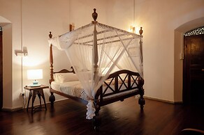 Pilagoda Estate Bungalow by TSC
