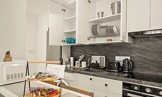 Lazuli Hermes Apartments