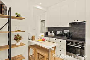 Lazuli Hermes Apartments