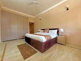 Luxury 4 Bedroom's Independent villa