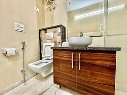 Luxury 4 Bedroom's Independent villa