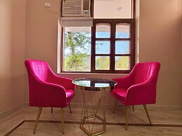 Luxury 4 Bedroom's Independent villa