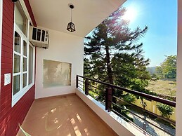 Luxury 4 Bedroom's Independent villa