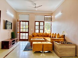 Luxury 4 Bedroom's Independent villa