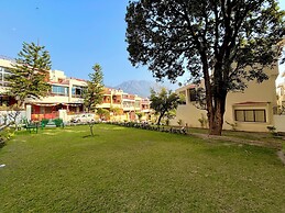 Luxury 4 Bedroom's Independent villa