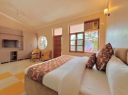 Luxury 4 Bedroom's Independent villa