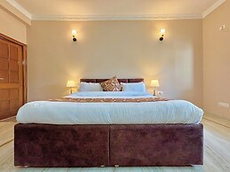 Luxury 4 Bedroom's Independent villa