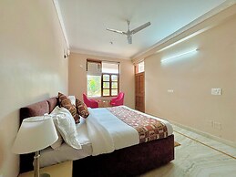 Luxury 4 Bedroom's Independent villa