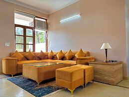 Luxury 4 Bedroom's Independent villa