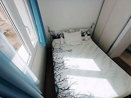 Cute apartment in stone house near sea