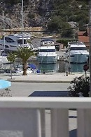 Cute apartment in stone house near sea