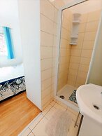 Cute apartment in stone house near sea