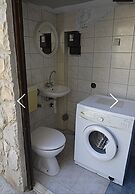 Cute apartment in stone house near sea