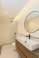 Luxury Design Apartment M