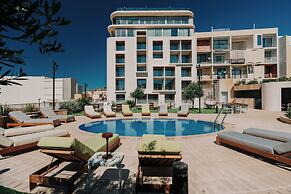 Reef Hotel & Spa