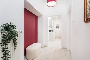 Retro Glamour by Upstairs