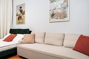 Retro Glamour by Upstairs