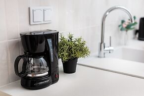 Retro Glamour by Upstairs