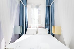 Retro Glamour by Upstairs