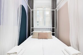 Retro Glamour by Upstairs