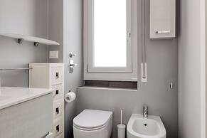 Stylish 2BR flat next to Navigli