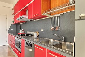 Stylish 2BR flat next to Navigli