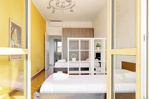 Stylish 2BR flat next to Navigli