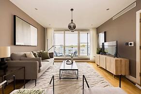 The Riverside Residence - 3bdr Flat With Balcony