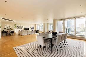 The Riverside Residence - 3bdr Flat With Balcony