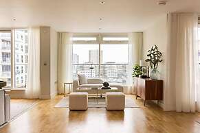 The Riverside Residence - 3bdr Flat With Balcony